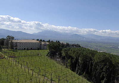 Ingrandisci